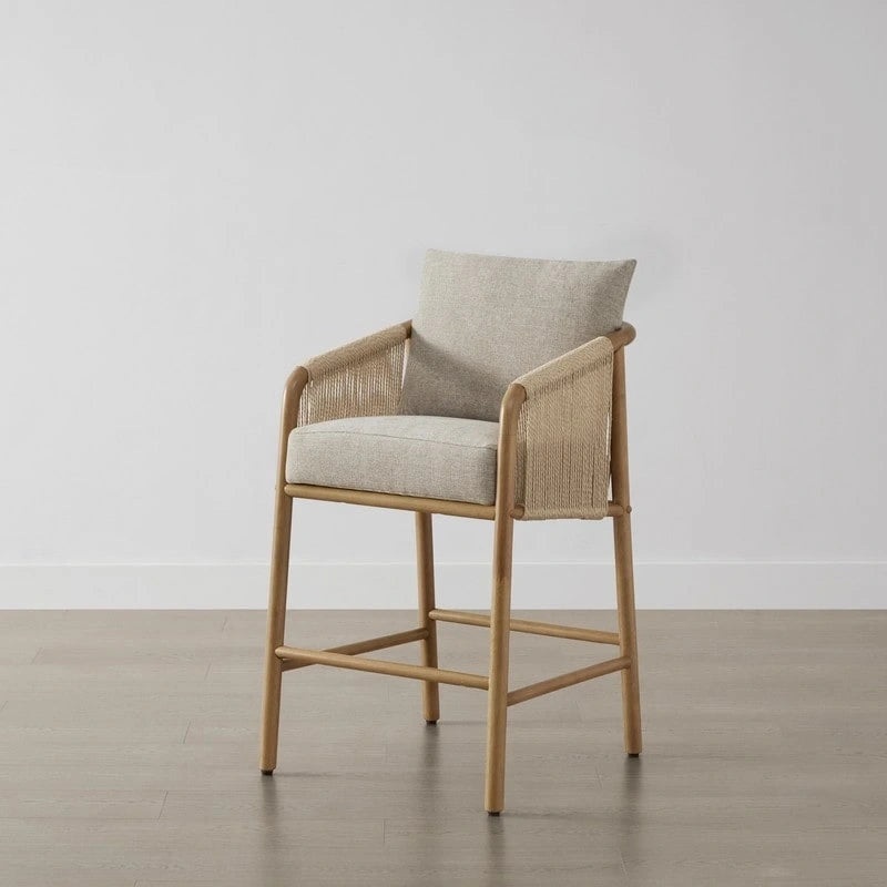 Tabouret de bar Lynn hauteur comptoir avec accoudoirs tressés en bois - Lot de 2