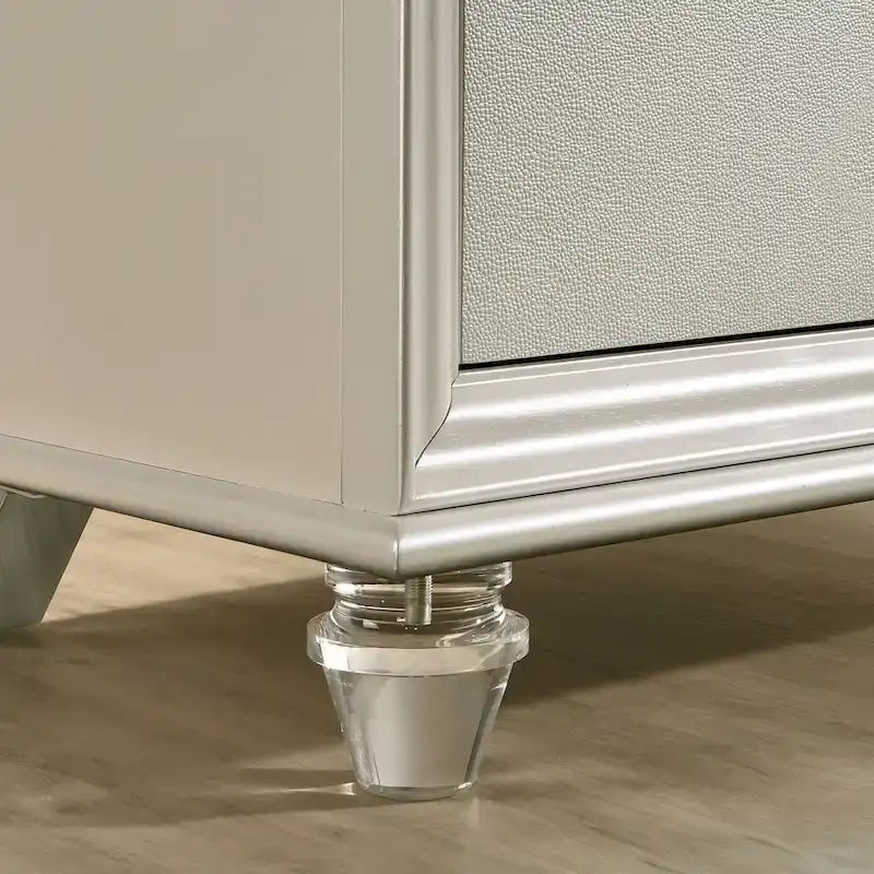 Ensemble de chambre à coucher Xian Glam White 2 pièces en bois massif avec plateforme et éclairage LED
