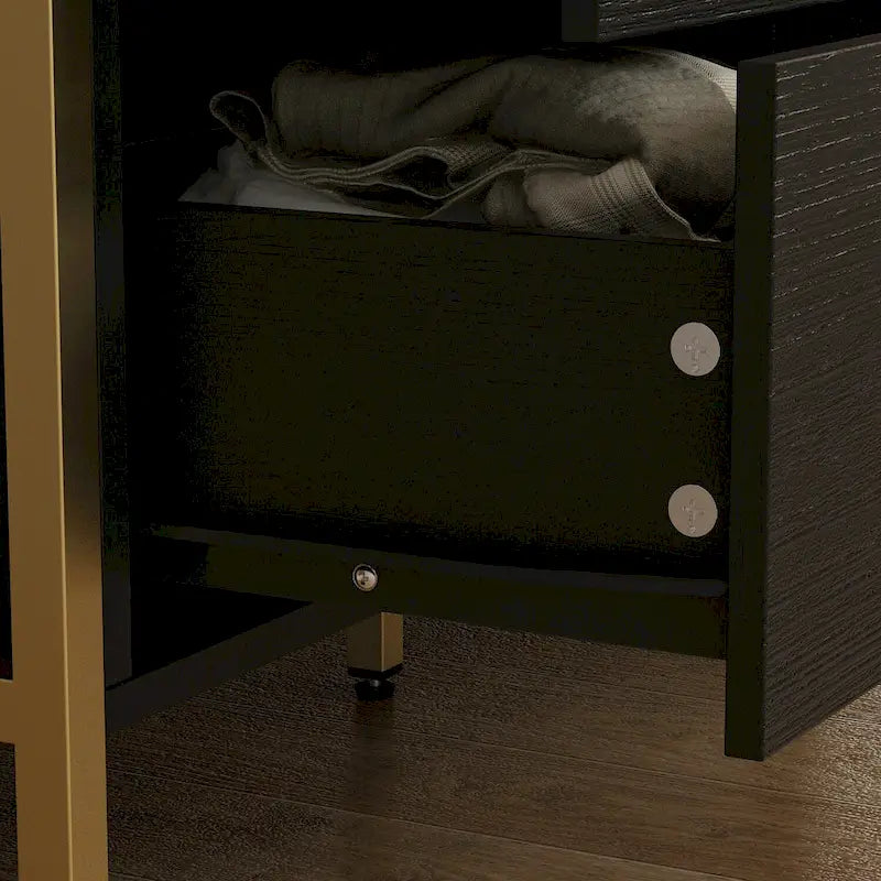 Grande commode de 61,4 po – Rangement abondant, tiroirs au design intemporel