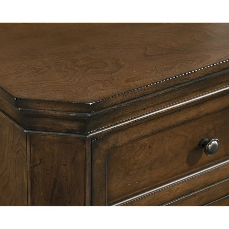 Lit traditionnel Maderne en panneaux de bois avec commode, miroir, table de nuit, finition noyer antique