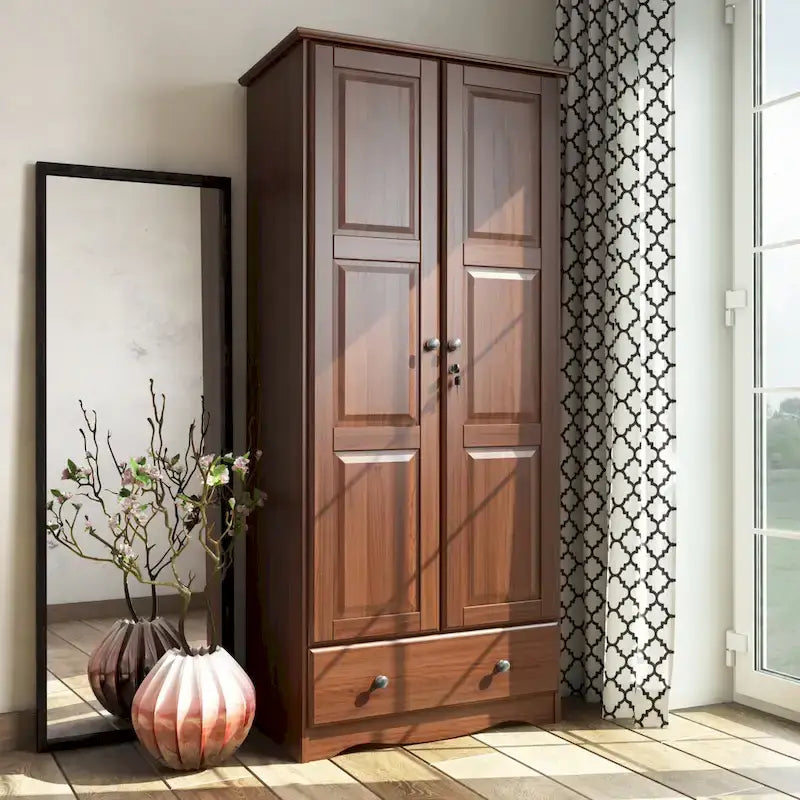 Armoire flexible en bois massif avec poignées en métal ou en bois
