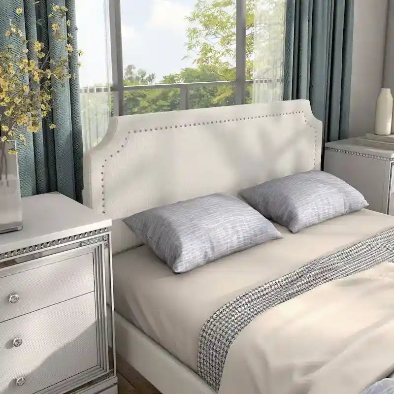 Lit plateforme queen réglable Gail Modern White Boucle